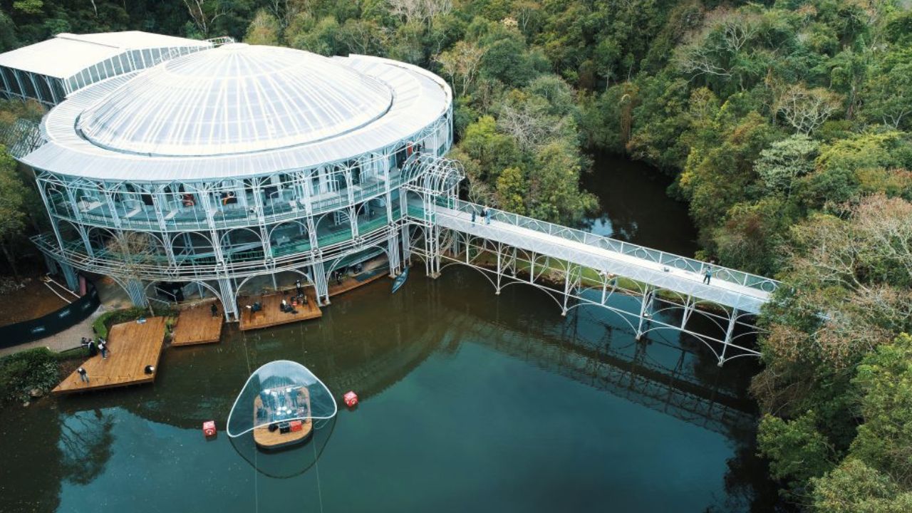 Jardim Botânico de Curitiba - ponto turístico visitado na excursão da Anjos Viagem saindo de Londrina