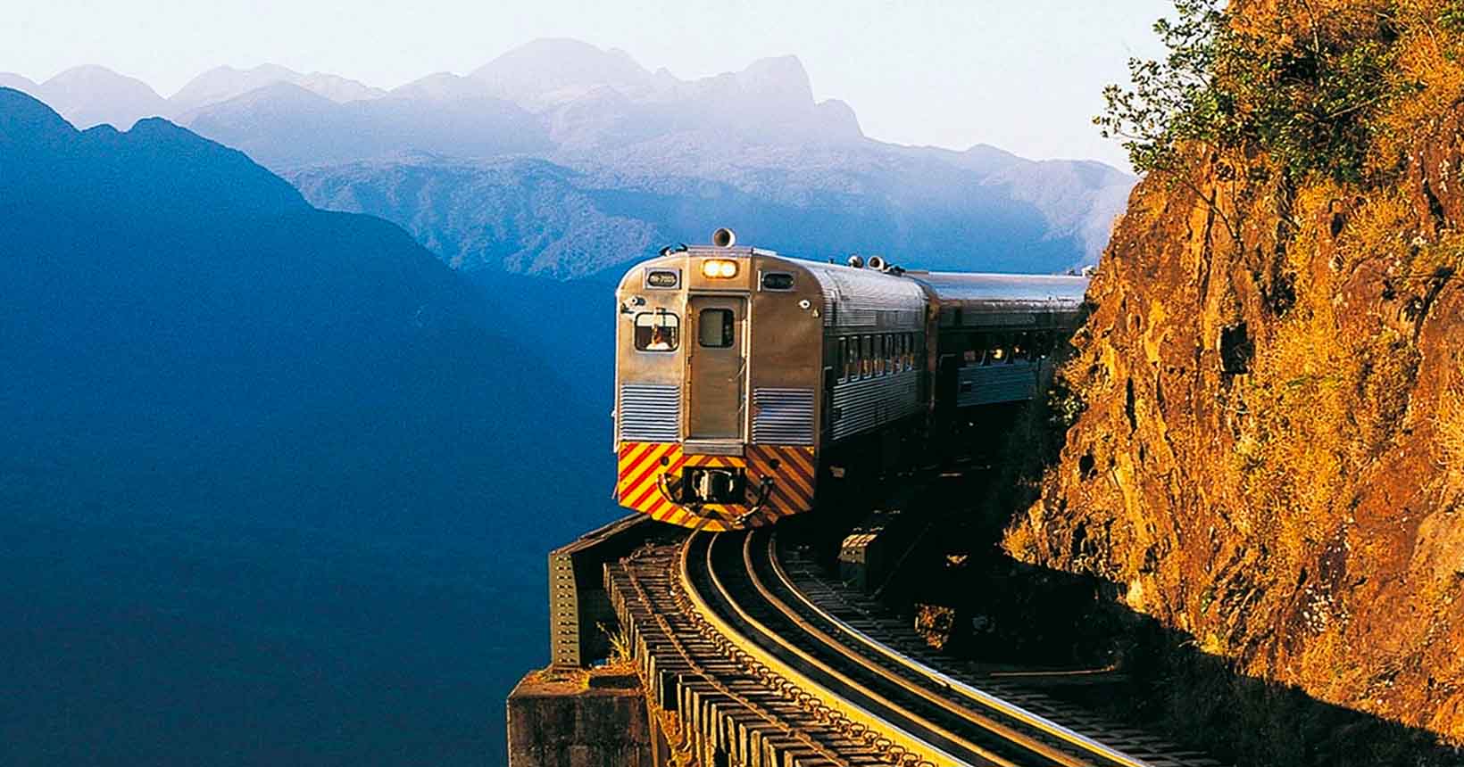 Curitiba e Morretes - destino de excursão saindo de Londrina